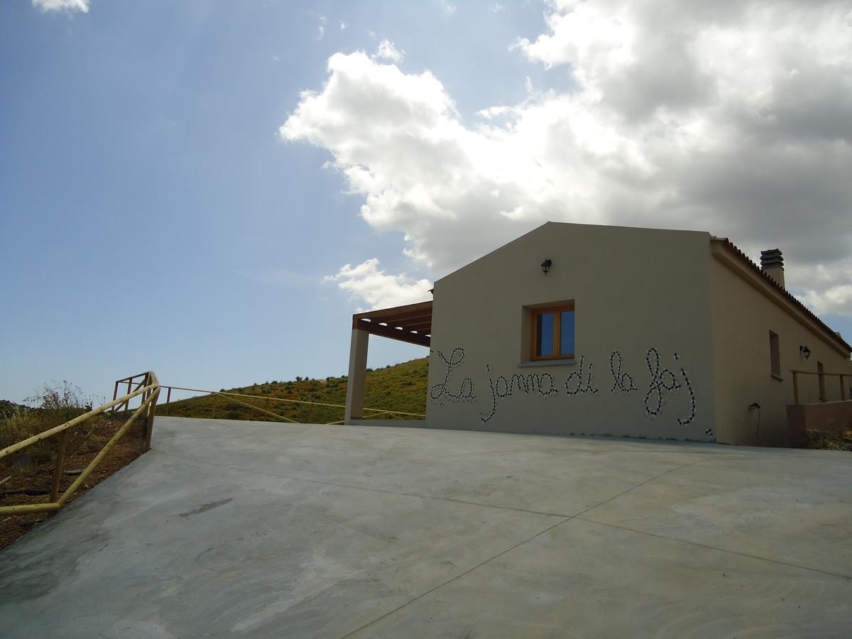 Azienda Agrituristica La Janna Di La Faj 부도니 외부 사진