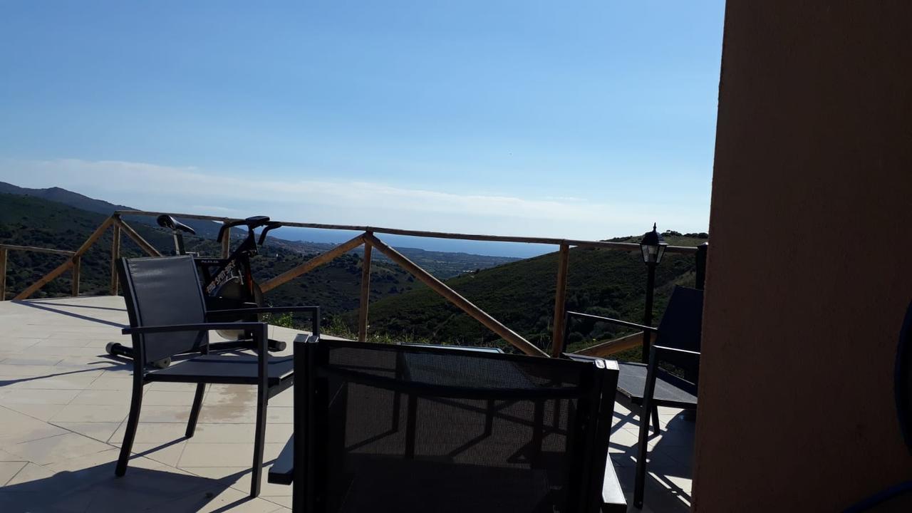 Azienda Agrituristica La Janna Di La Faj 부도니 외부 사진