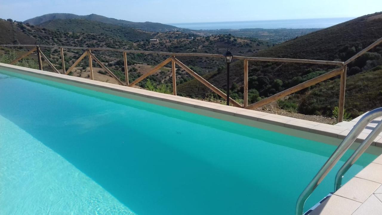 Azienda Agrituristica La Janna Di La Faj 부도니 외부 사진